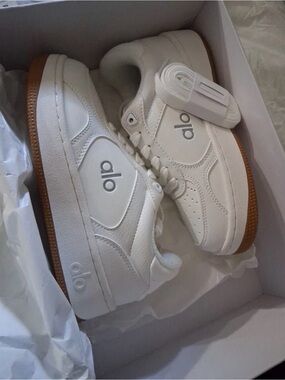 ALO Yoga White Sneakers with Gum Sole